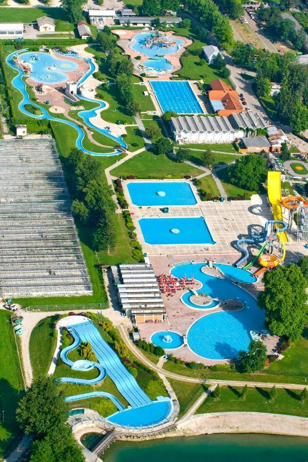 Mediteran Travel Mobile Homes In Camping Terme Catez Brežice Zewnętrze zdjęcie